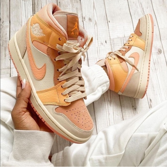 Nike air jordan 1 mid sneakers - Picture 1 of 3